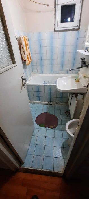 De vanzare apartament 3 camere Dambul Pietros