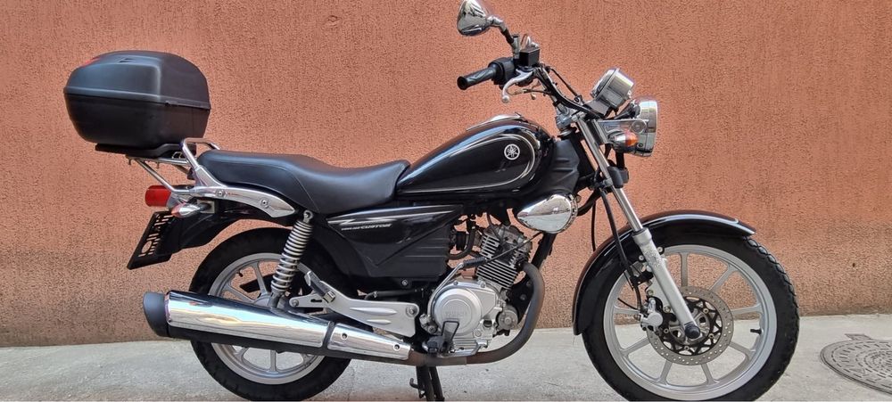 Yamaha YBR 125  si Yamaha Virago 125
