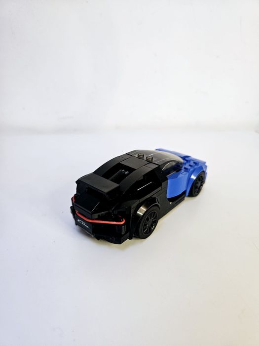 Lego Speed Champions 75878 - Bugatti Chiron (2017)