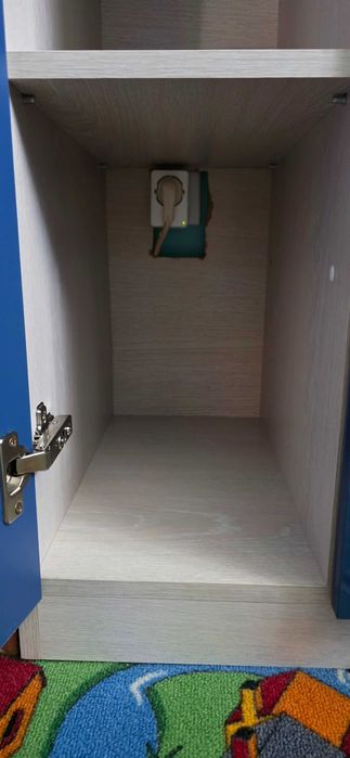 Comodă / Corp mobilă copii „Labirint” – 100x106x42 cm – Albastru lucios