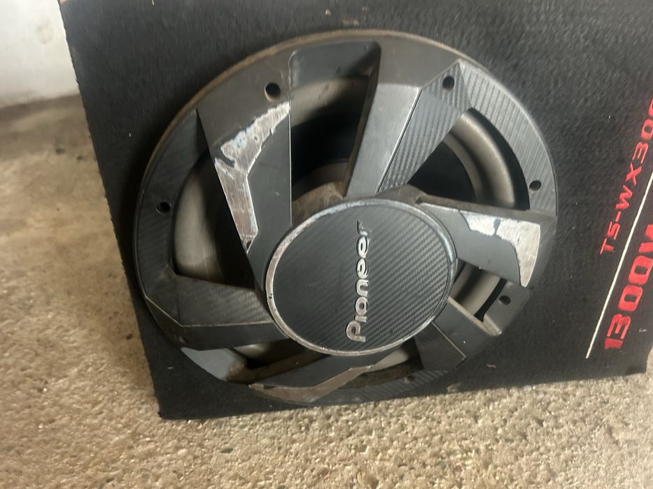 Продам оригиниал саббуфер пионер