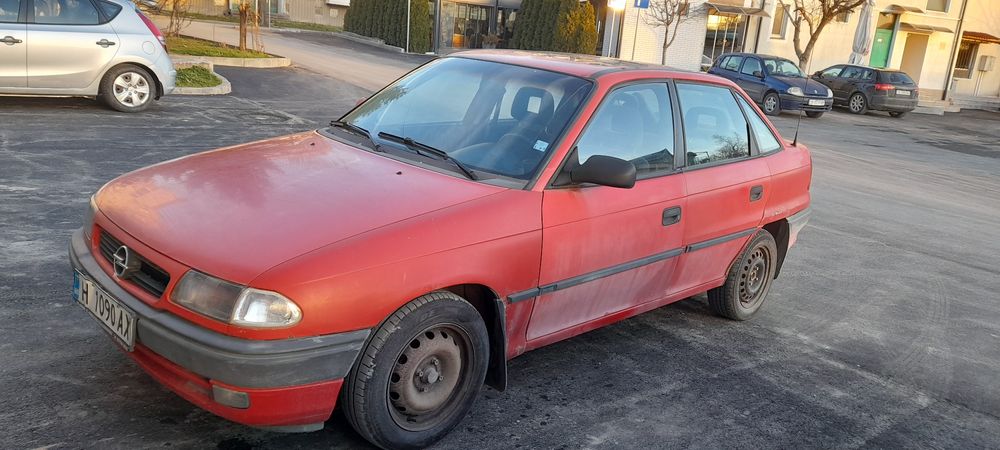 Opel Astra 1.6 benzin