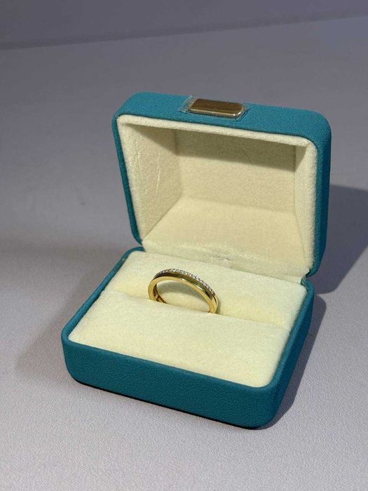 Кольцо с камнями / КА