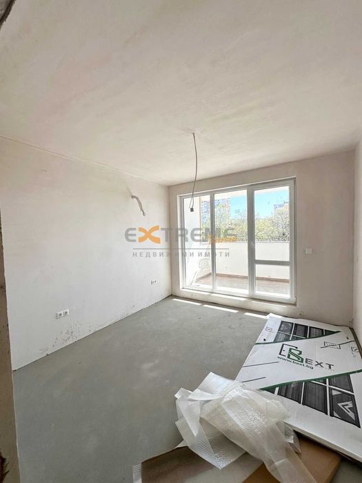 Продава се Двустаен апартамент в Варна, Възраждане 1 - 67 кв.м за 1211 €/кв.м - Снимка #12