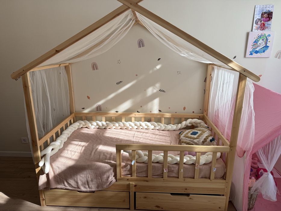 Продам кровать из дерева 90*180