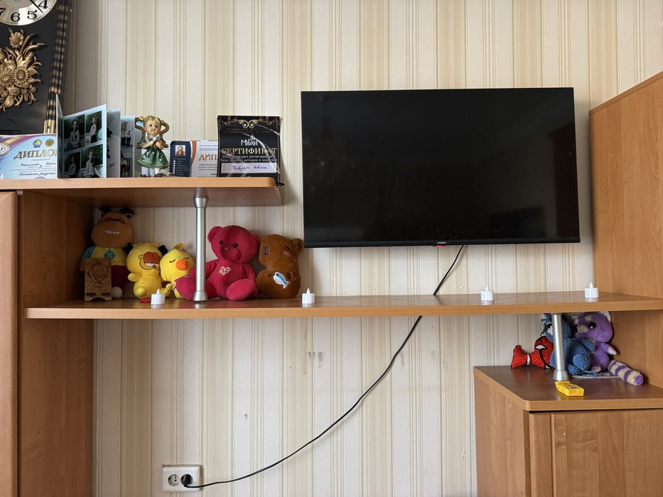 Продается стенка горка полки