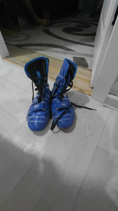 Продам боксерки Nike