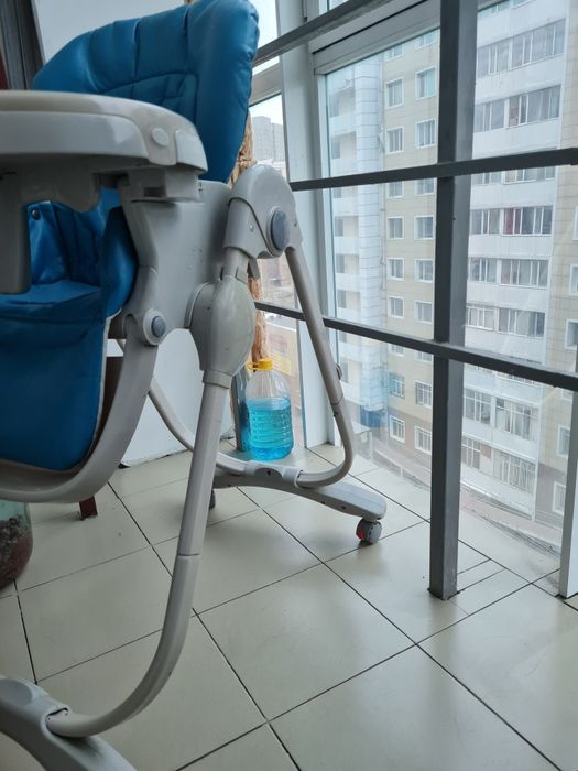 Детский стул обеденный