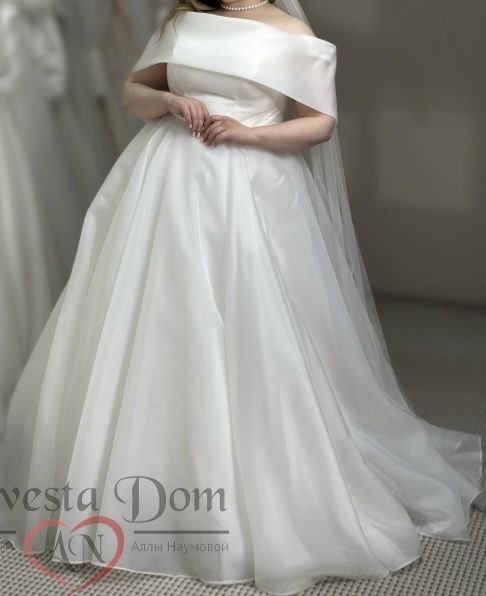 Свабедное платье (56) размер