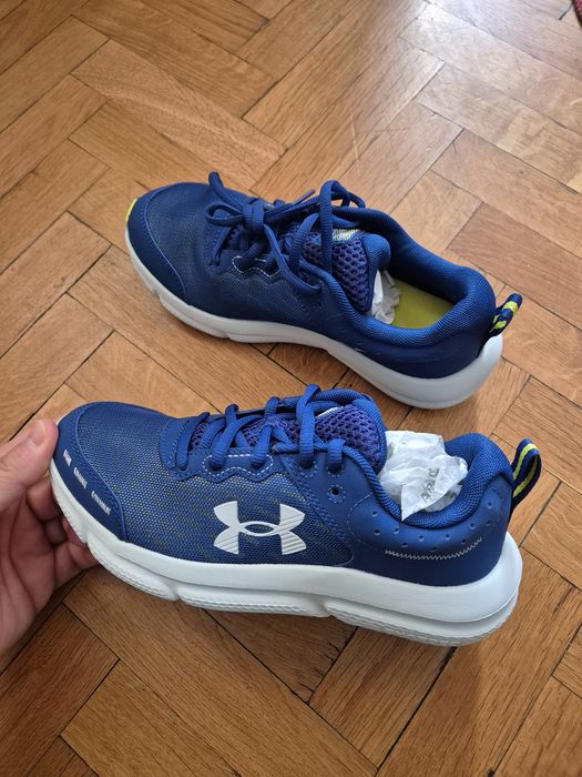 Дамски маратонки UA