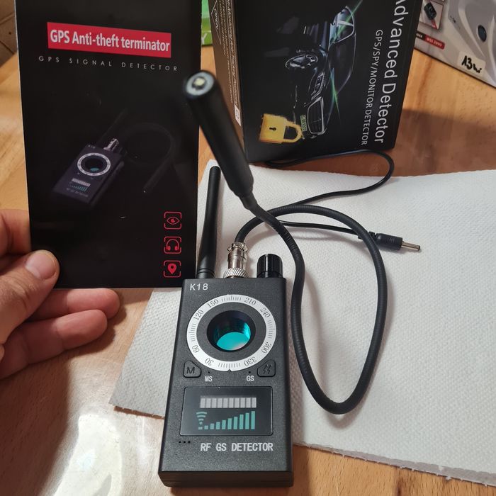 Detector pofesional camere,microfoane