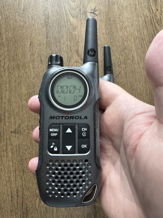 Set 2 Walkie-Talkies Motorola TLKR T8