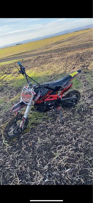 Vand cross 125cc pentru copi de 14 ani negociabil