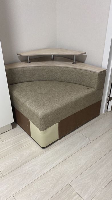 Отдам угол от мебели