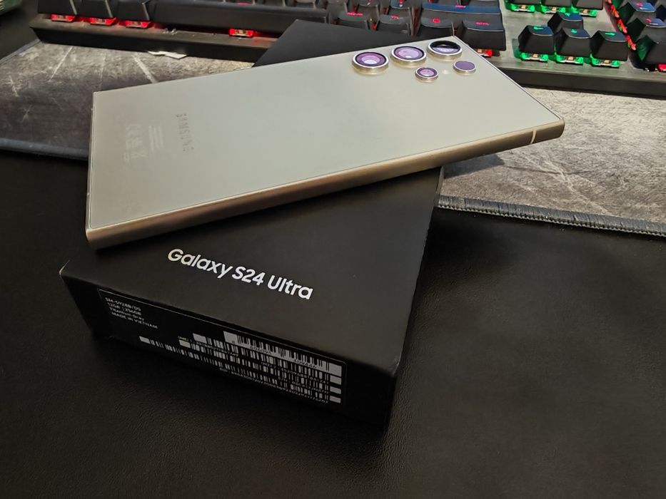 Samsung Galaxy S24 Ultra impecabil