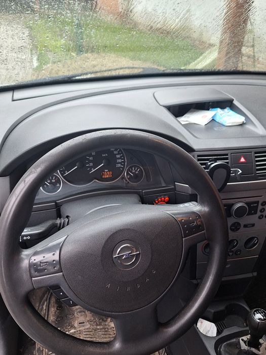 Opel Meriva 2004