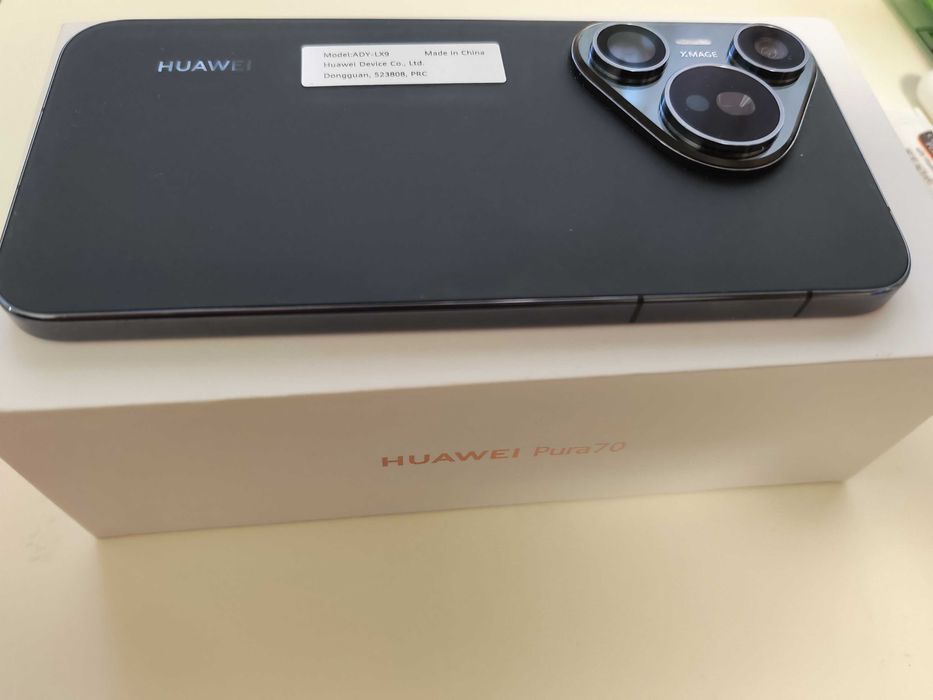 Vand Huawei Pura 70 ca nou