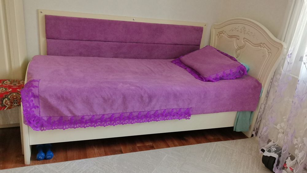 Мебель для спальни, кровать