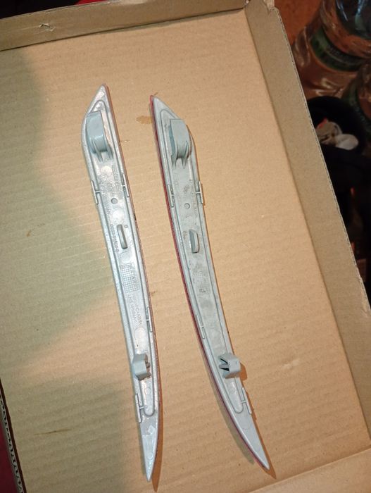 Catadioptru bara spate Ford Mondeo 5 2014-2020 ochi pisica stanga drea