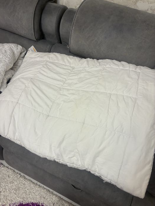 Одеяла подушки покрывало прстельное