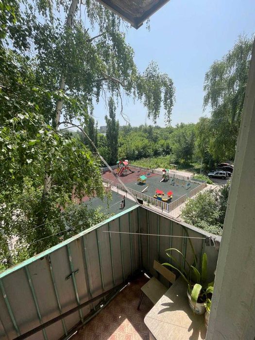 Продам 2х, ул.Бурова, 12