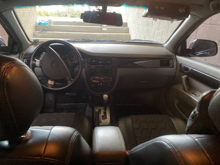 Jentra 1.5 qora 2023-yil 76.000 prabeg kraska yengil et betida