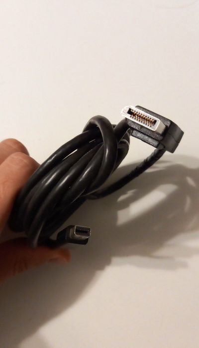 Diferite cabluri foto-video - HDMI, mini HDMI, USB, RCA,suport telefon