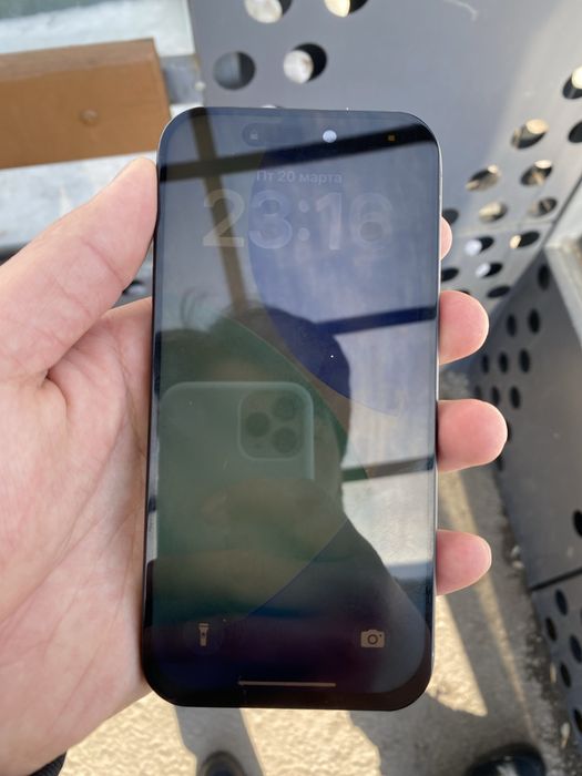 Продам  айфон 15pro