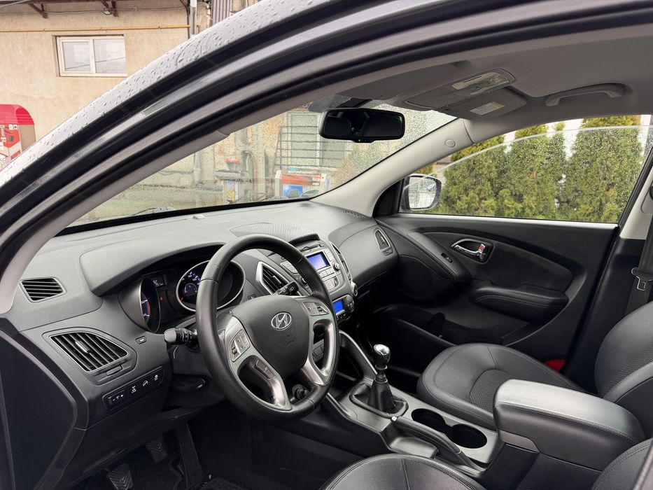 Hyundai IX35 2012 2.0 diesel 184 cp 4x4 Nr rosii Valabile