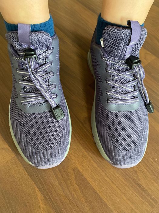 Pantofi sport ușori și comozi