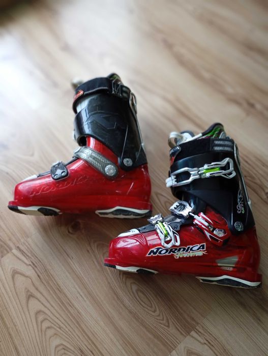Ски обувки ,, Нордика ,,