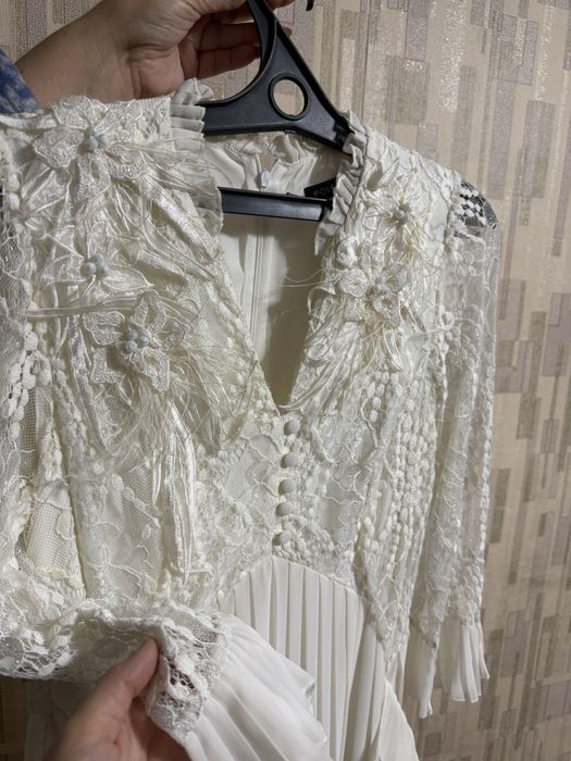 Платье белоe POLENPOE