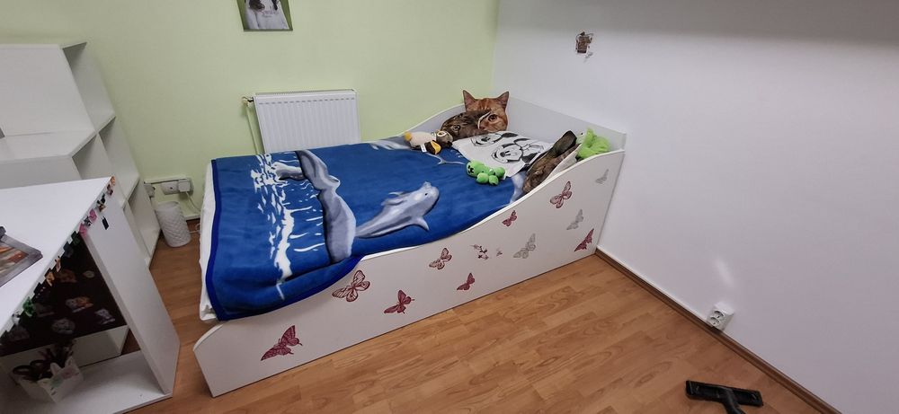 Mobila dormitor/Sifonier/pat