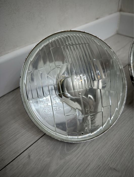 Продам фары от нивы