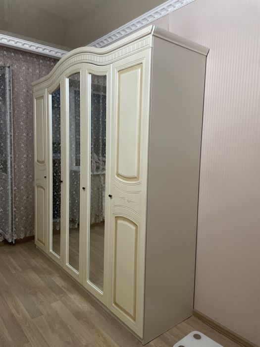 Срочно Спальний Гарнитур