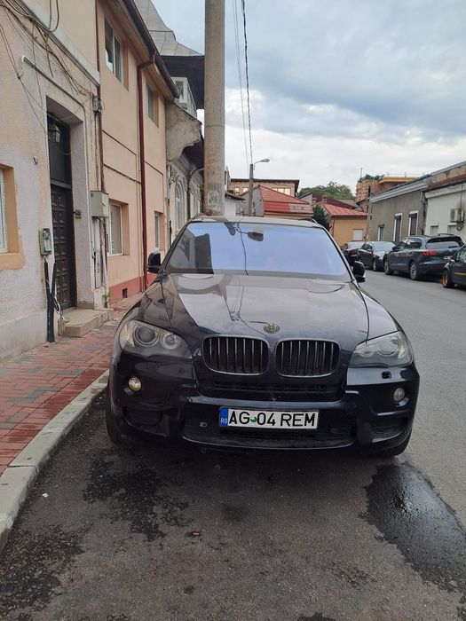 Se vinde BMW X5..