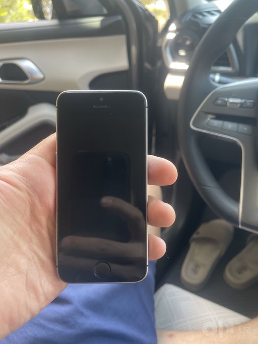 Продам Iphone 5S