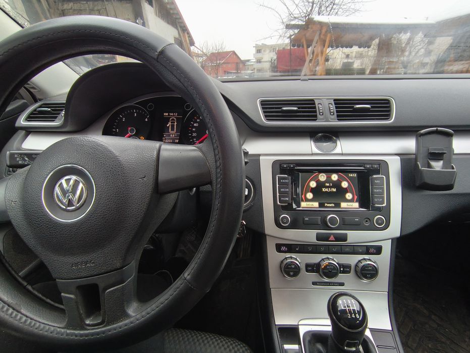 Volkswagen Passat B7, an 2014,  2.0tdi, 140CP
-An fabricație: 2014
-No