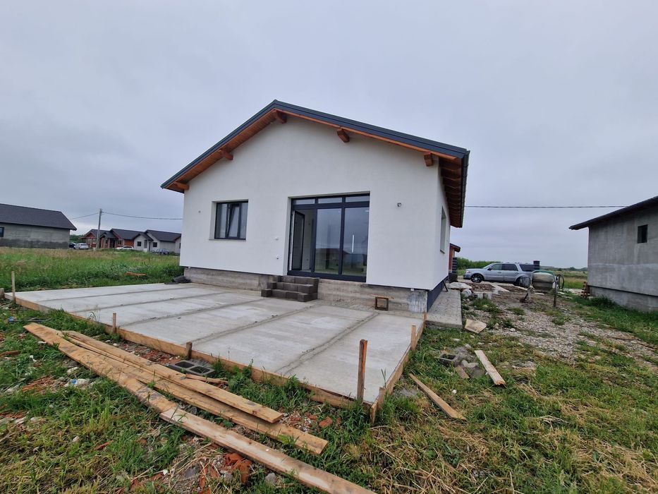 Casa de vânzare oshorhei/fughiu