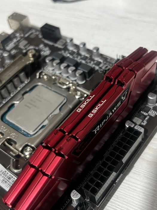 I5 12400F / H610 / DDR4 16Gb