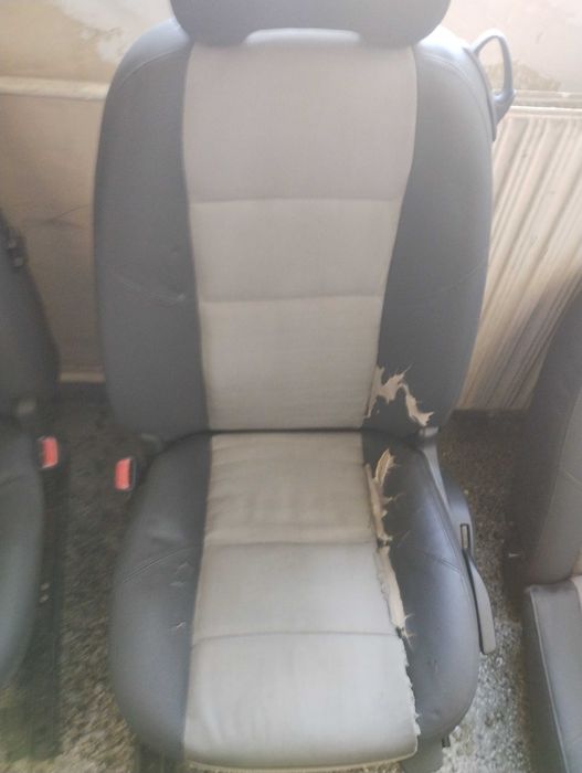 Седалки за volvo c30