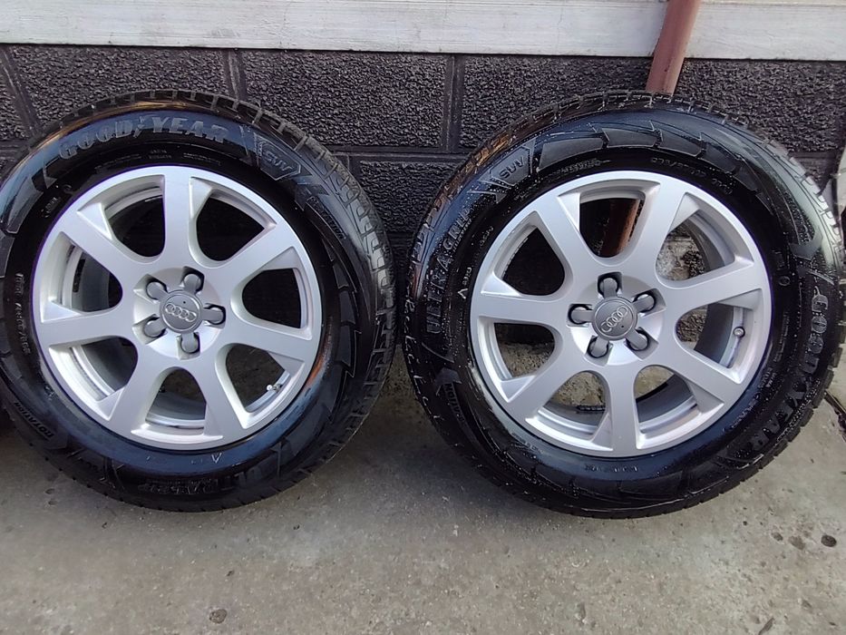 Vând Set Jante Aliaj Audi Q5+Cauciucuri 235/65/17 M+S Goodyear Q3,A4