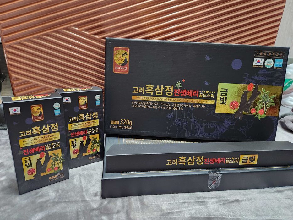 Korea Black Jenshen Berry Gold Stick Gold Light