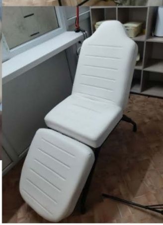 Косметологическая кушетка и кресло