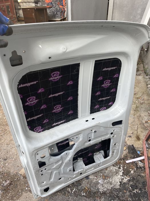 Задняя дверь ларгус