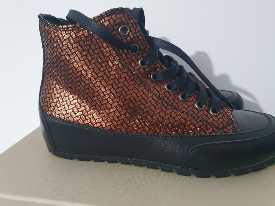 Дизайнерски обувки Candice Cooper