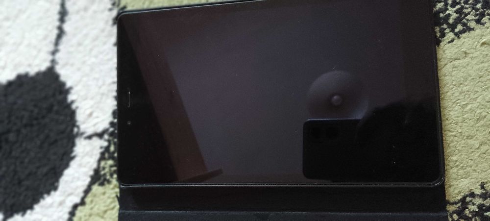 ПРЕГЛЕД И ТЕСТ: Samsung Galaxy Tab A