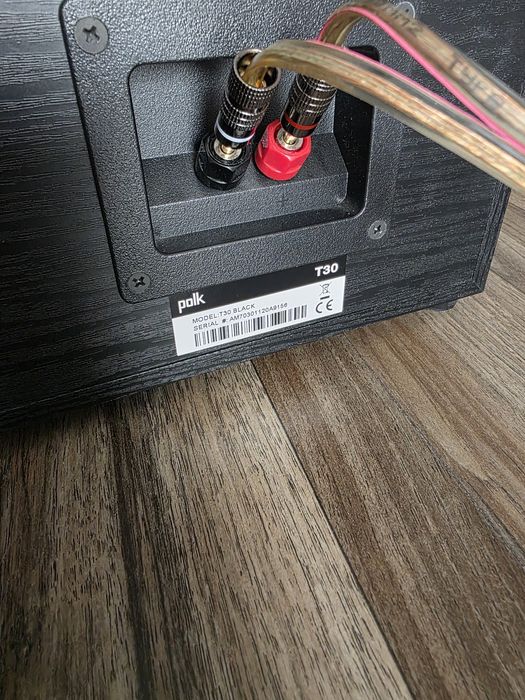Boxa centru Polk T30 ca noua