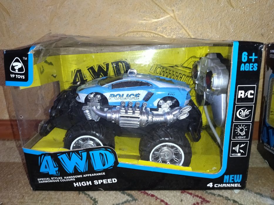 Машина на пульте управления. Новые