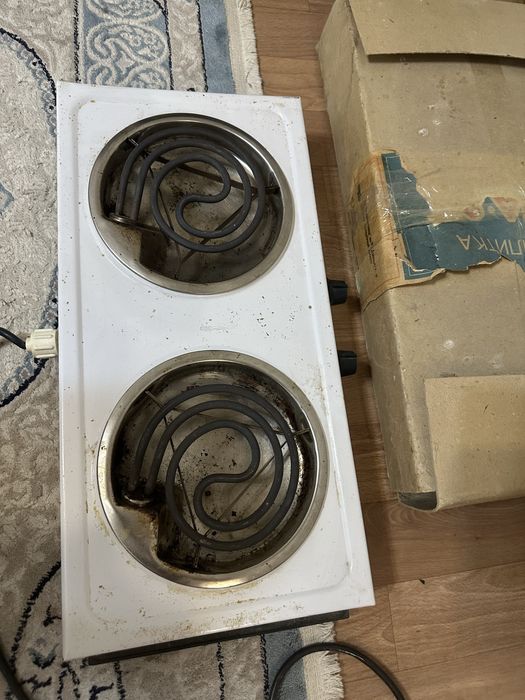 Продам электро плиту!